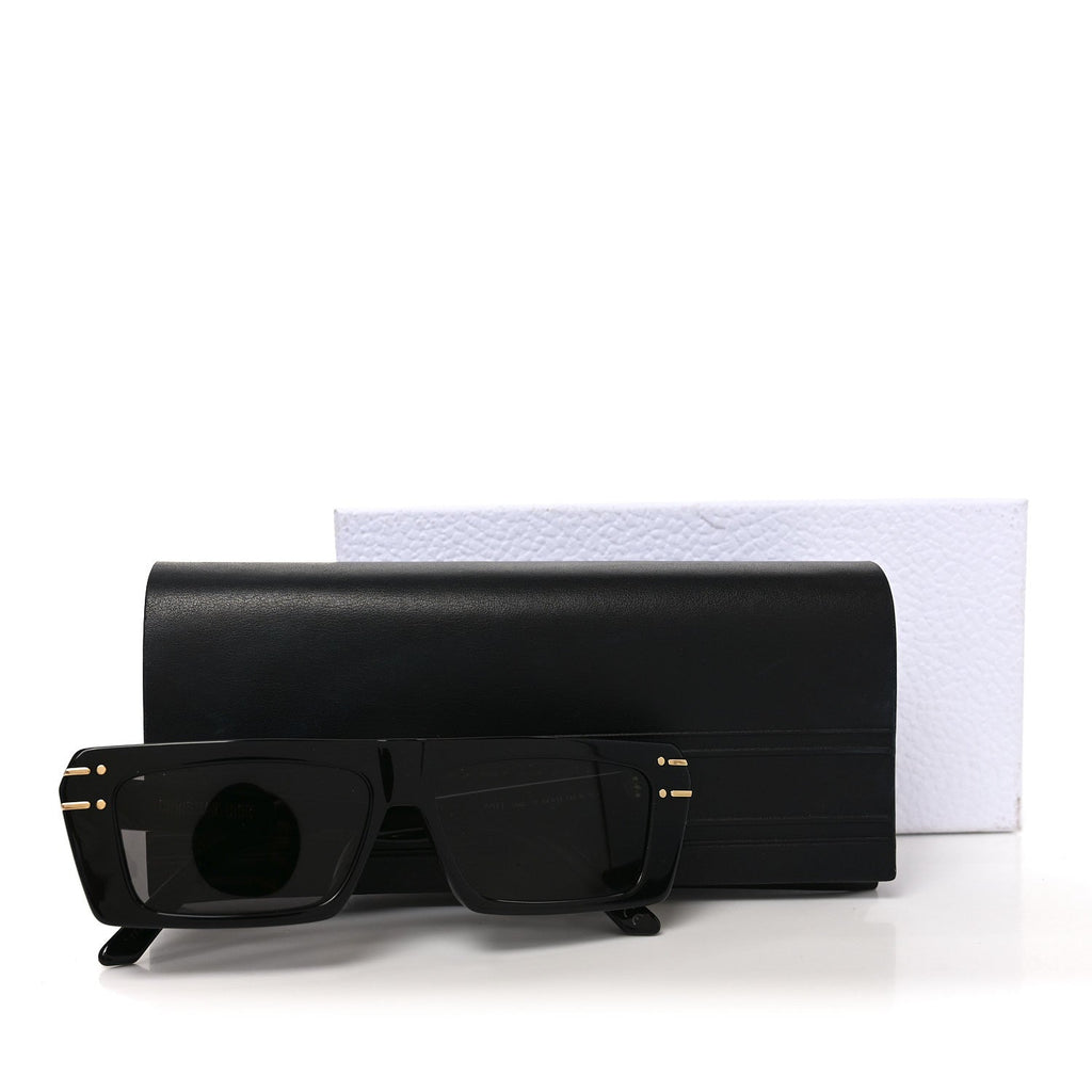 Dior Round Sunglasses — Black